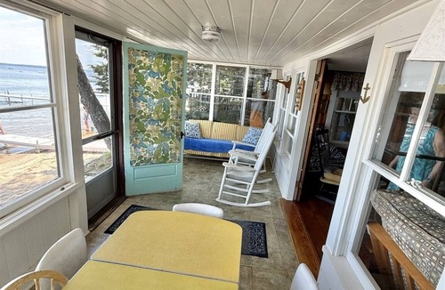 Sebago Villa | BEACHFRONT ON LONG BEACH,SEBAGO LAKE