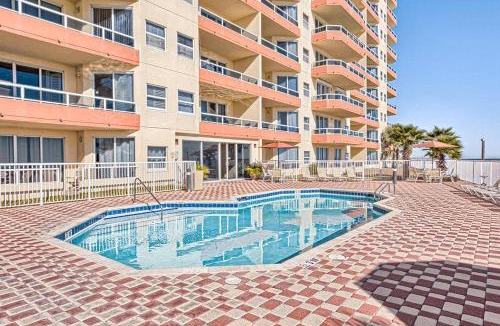 Orange Beach House | Beachfront resort condo with shared pool tennis court free WiFi central AC