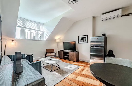 Boston Apartment | Beacon Hill Nights