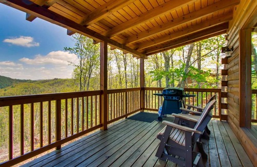 Little Creek Falls House | Bear Haven