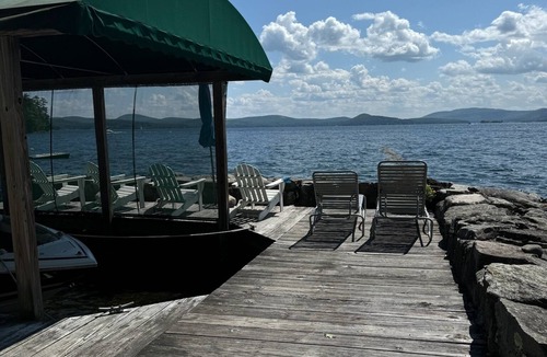 Wolfeboro House | Beautiful 6-bed/5-bath home on Wolfeboro Neck w/beach, SW views, AC & Wolfeboro