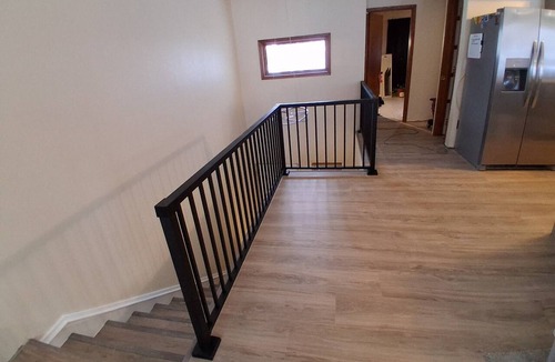 Turnagain House | Beautiful cozy modern 3BR 2 bath Retreat and Luxury Master shower & Private Deck