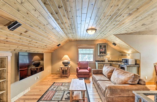 Eureka Cabin | Beautiful Eureka Cabin Rental on Golf Resort!