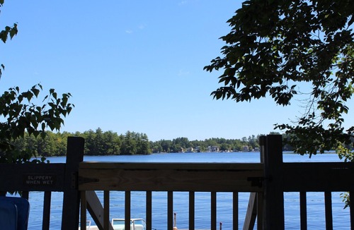 Kingston House | Beautiful Lakefront 3b/2b updated home within an hour from Boston
