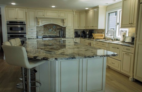 Mashpee House | Beautiful lakefront vacation property in Mashpee