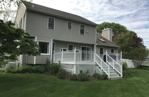 Southold House | Beautiful North Fork 3-Bedroom Home Steps Away from a Private Sandy Bay