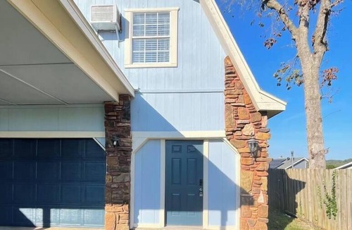 Beaver Shores Condo | Beaver Lake Studio - King size bed and lake view