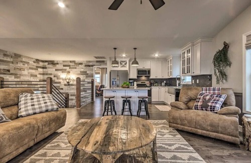 Beech Mountain House | Beech Mountain in town Ski-in/Ski-Out Lodge