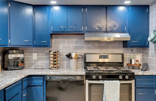 Villas House | Bella Villa - Pet Friendly! Sleeps 10