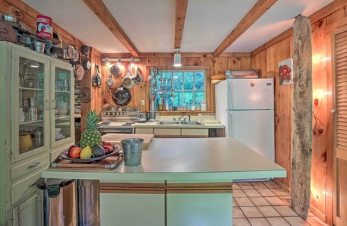 New Marlborough Cabin | Berkshire Riverfront Ski Cabin: Close to Hiking!