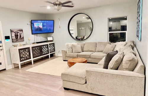 Bertram House | Bertram Tranquility- 3 Bedroom 2 Bath Hideaway