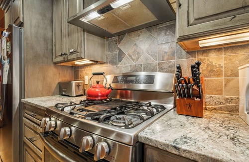 Rangeley House | Bishop | Amazing location on Rangeley Lake and close to downtown