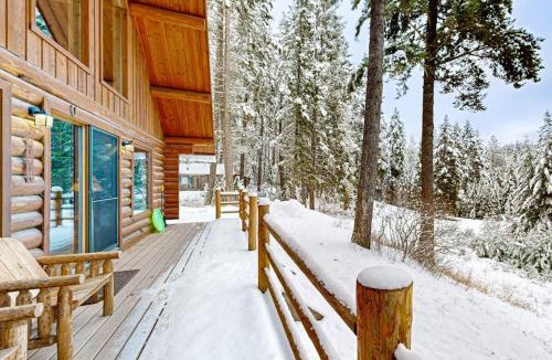 Lakeside House | Blacktail Cabin