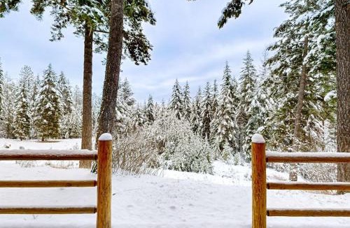 Lakeside House | Blacktail Cabin