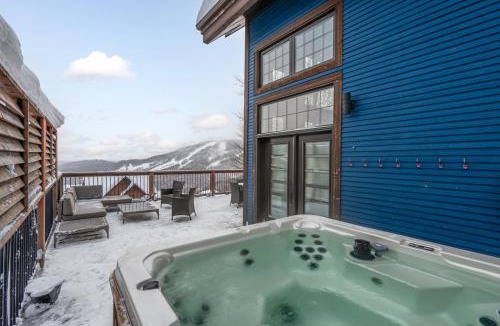 Stoneham Ski Chalet | Blanc40