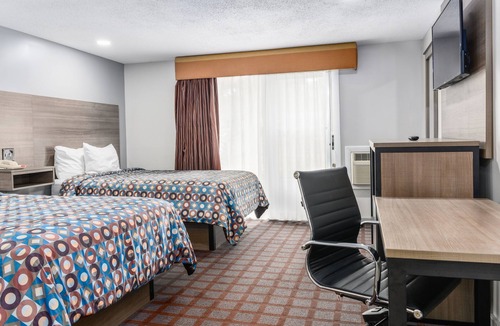 North Eastham Hotel | Blue Dolphin Inn