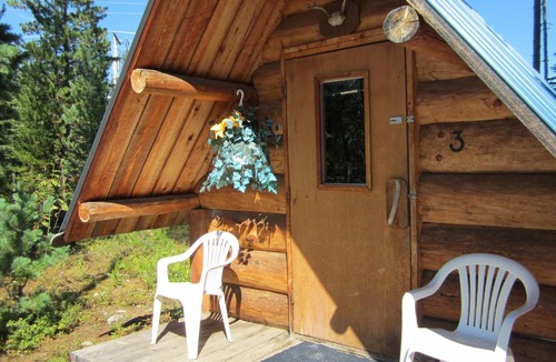 Blue River Resort | Blue River Campgrounds & Cabin-public washroom