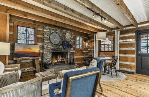 Big Canoe House | Bluebird Day