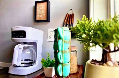 Pawtucket Apartment | Boho Breeze Romantic stay by UHome