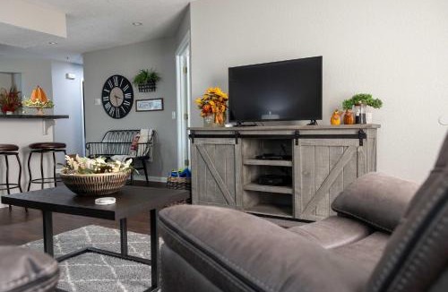Table Rock House | Branson Resort Condo - 3 Miles to the Strip!