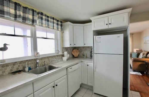 Newport House | Briarwood Multifamily
