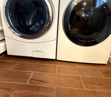 Beverly Apartment | Bright 2BR by the Beach & Near Historic Salem