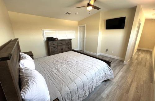 Mesquite House | Bright and Spacious 2 Story Condo