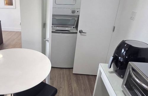 Sunset Apartment | Bright & Spacious | Private |Clean | A/C | WiFi