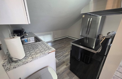 Wantagh Apartment | Bright & Updated 1 BR in the heart of Levittown