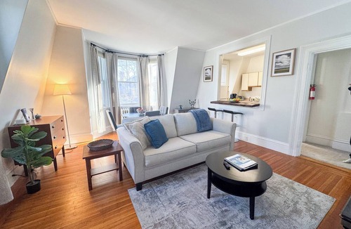 Brookline Apartment | Brookline Village, Public Transport, Longwood Med