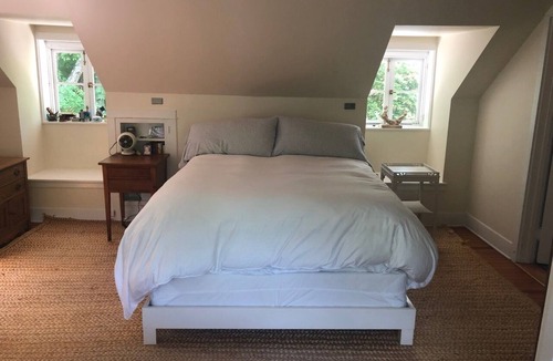 Red Oaks Mill House | Bucolic 2 bedroom Stone Cottage on River Bank