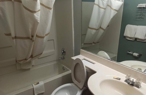 Homewood Hotel | Budgetel Inn Birmingham