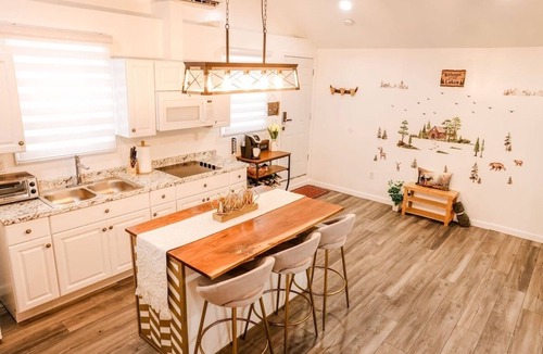 Mount Pleasant House | By D&D Vacation Rental