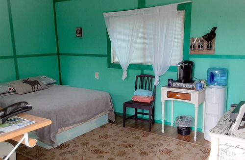 Anchor Point Cabin | Cabin Labuzz: Cozy dry cabin minutes from the beach