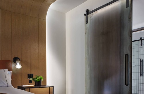 Fells Point Hotel | Canopy by Hilton Baltimore Harbor Point