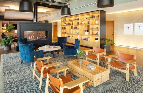 Fells Point Hotel | Canopy By Hilton Baltimore Harbor Point