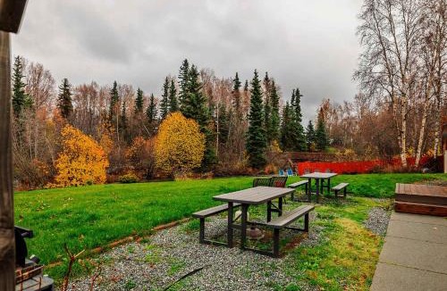 Taku - Campbell Apartment | Central 2BR Anchorage Adventure Hub
