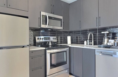 Five Points South Apartment | Central Bham Hideaway with Gym Access