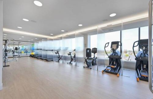 Central Square Apartment | Central Square 3BR Condo with Downtown View Gym and Parking