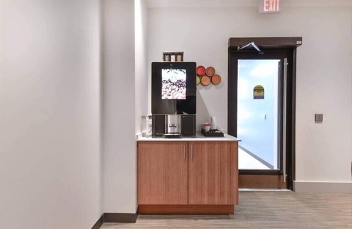 Chinatown Apartment | Centralized Downtown Studio | Great Amenities | Near Tufts