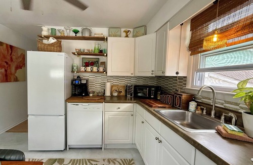 Erma Apartment | Charming 2BR, steps to Hawk Haven, near Beaches