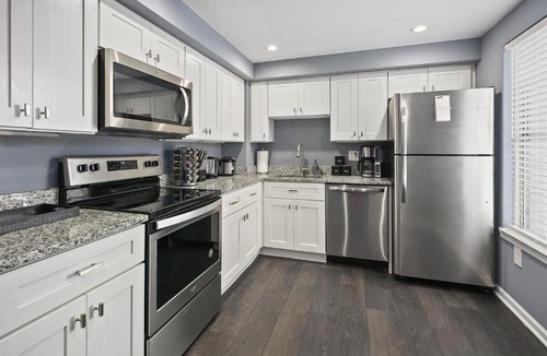 Countryside House | Charming 3 bdr Thome, Suburban Nhbrhd, Near DC