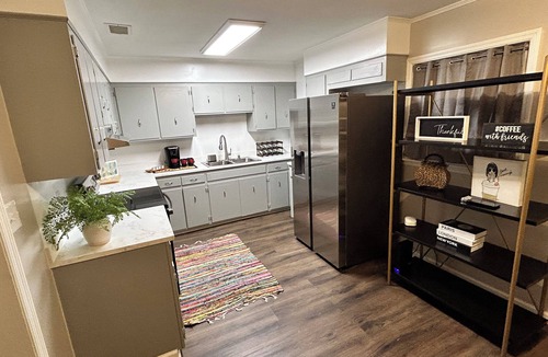 Thomasville House | Charming 3-bedroom house with AC and WiFi in lovely Thomasville