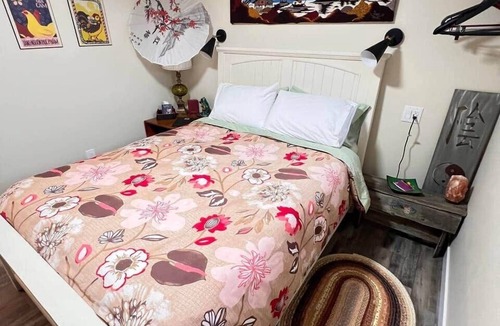Estevan Bed & Breakfast | Charming Bed & Breakfast! 2