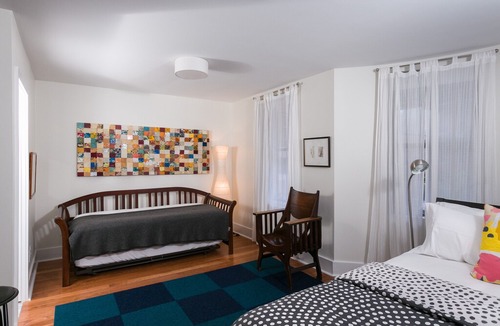 Columbus Apartment | Charming brownstone in tourist neighborhood