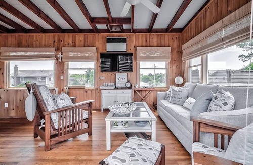 Fair Harbor House | Charming Fair Harbor 3br steps to ocean, sunset view, WiFi, A/C, outdoor shower.