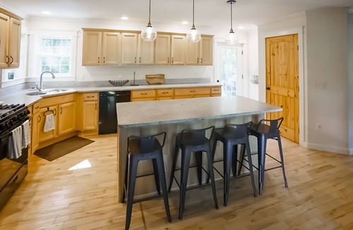 West Poland House | Charming family-friendly home near the Lake, deck, and backyard playground