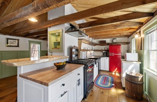 Gilmanton Apartment | Charming Farm Loft | Mini Cows + Mtn Views