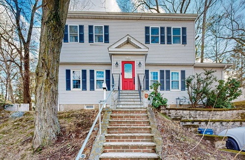 Newton Upper Falls House | Charming home with deck- walkable to transit, shops & restaurants