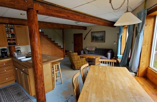 Dayton House | Charming house with orchard and pond close to Flathead Lake